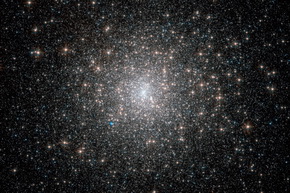 M15, HST - NASA-ESA-Hubble